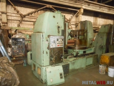 Зубофрезерный станок 5К328А