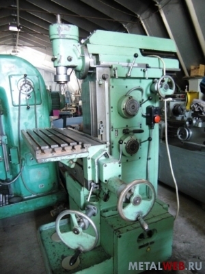 Станок универсально-фрезерный 676П 1990г (250х800) из МАКЕТКИ