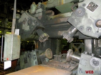 Продольно-фрезерный станок 6У612