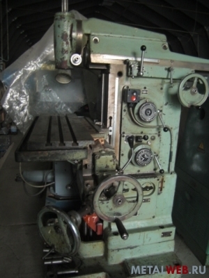 СТАНОК  универсально-фрезерный СФ 676 (91г) из НИИ с ОСНАСТКОЙ