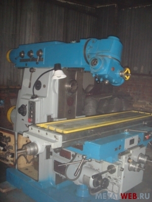 Вертикально фрезерный станок 6Р13.